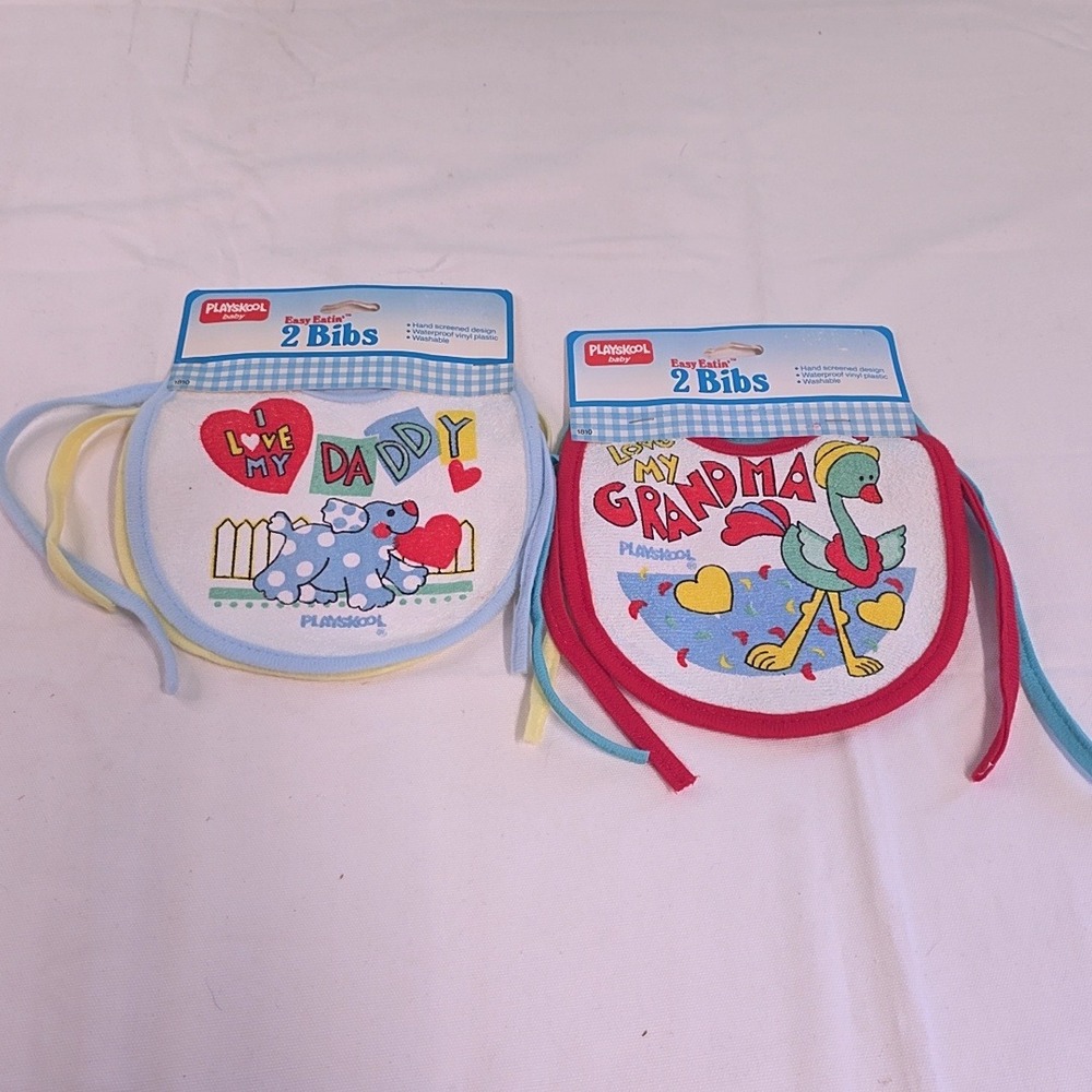 Playskool Baby Bibs Multi 4-Pack Vintage 1986 I Love My Family USA New